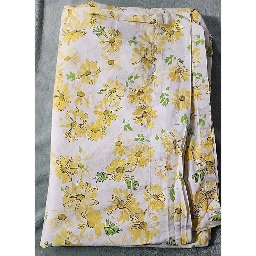 VTG Twin Flat Sheet Yellow White Floral Dan River 72x108 Fine Muslin Fabric MCM